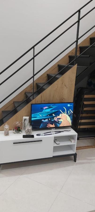 Apartament Me Qera Dublex Lungomare Vlora Kültér fotó